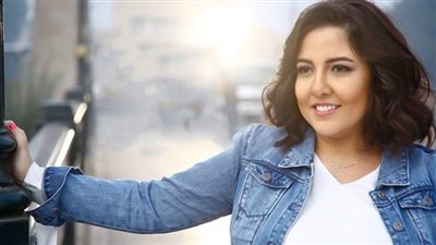 مي كساب تكشف رأي زوجها في أعمالها الفنية 