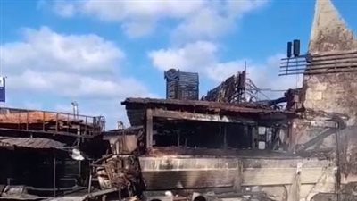  الحماية المدنية بالإسكندرية تسيطر على حريق مطاعم جليم