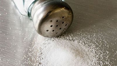 استخدام الملح في الطعام يزيد من خطر الوفاة المبكرة | دراسة