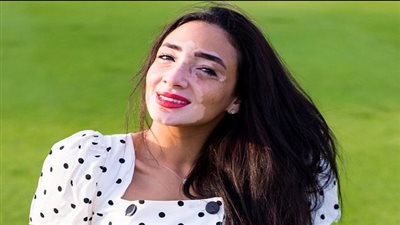 انتقادات تلاحق البلوجر لجين صلاح بسبب تكسيرها أطباق في أحد المطاعم
