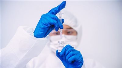 وزير البترول: لقاحات كورونا ضرورية وإلزامية لجميع العاملين بالقطاع