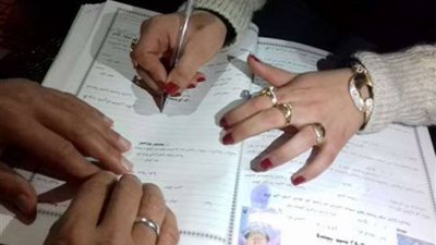 ارتفاع عقود الزواج إلى 76.6 ألف عقد خلال شهر.. والطلاق يتراجع 