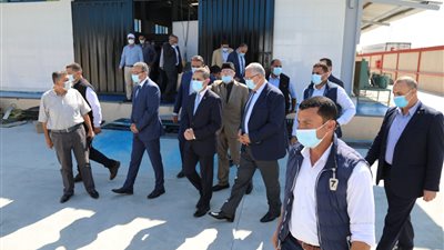 تمهيدًا لافتتاحه.. وزير الزراعة ومحافظ الغربية يتفقدان مجزر شبشير الحصة| صور