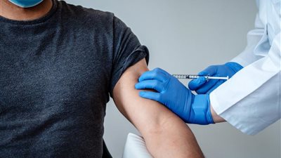 لجان حكومية للتفتيش على تطعيم الموظفين بلقاح كورونا في الشرقية