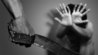 بسبب قضية خلع.. رجل يعذب زوجته حتى الموت في حلوان