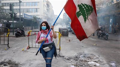 الاتجار باللقاحات وارتفاع معدلات السرقة والجريمة.. أزمات لبنان عرض مستمر