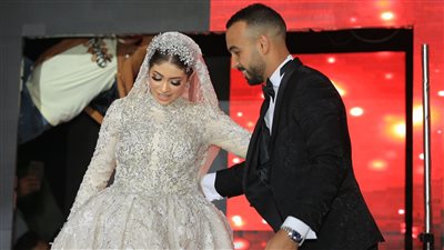 وصلة رقص لحسين الشحات وأفشة في حفل زفاف الأخير |فيديو