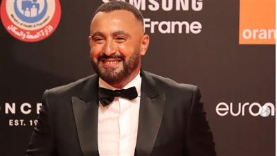 بعد تكريمه.. أحمد السقا يغادر مهرجان الجونة لـ مواصلة أعماله الفنية بالقاهرة