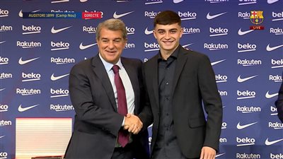 برشلونة يعقد مؤتمرا للاحتفال بتجديد عقد بيدري حتى 2026.. ولابورتا: يوم للتاريخ