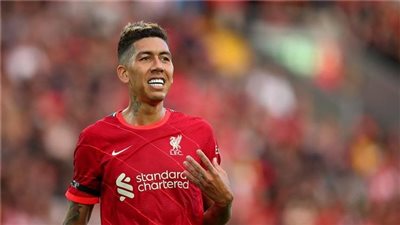 يوفنتوس يتوصل لاتفاق مع ليفربول لشراء فيرمينو