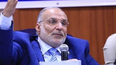 نقيب العلاج الطبيعي: يجب حرمان الممتنعين عن تنفيذ التكليف من مزاولة المهنة