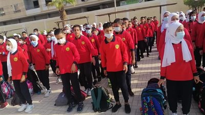 تعليم البحر الأحمر تبدأ تطبيق العمل بنظام الفترتين داخل 20 مدرسة بالغردقة │ صور