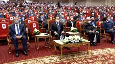 الرئيس السيسي يشهد فيلمًا تسجيليًا خلال الاحتفال بذكرى المولد النبوي الشريف