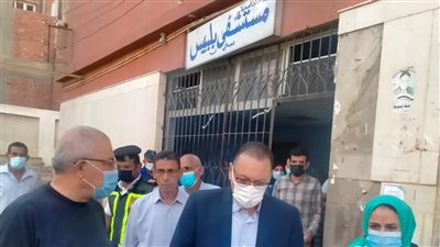 بعد تسمم 13 مواطنًا.. جولة مفاجئة لـ محافظ الشرقية بمستشفى بلبيس | صور