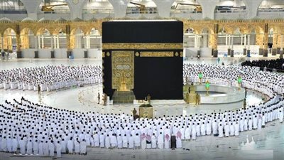 تشمل زيارة المواقع الأثرية والتراثية.. السعودية تتيح لحاملي التأشيرة السياحية أداء مناسك العمرة | بث مباشر 