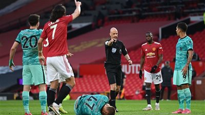  أنتوني تايلور حكمًا لقمة مانشستر يونايتد وليفربول في الدوري الإنجليزي