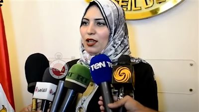 قاضية توجه نصيحة لزميلاتها بعد تعيينها في مجلس الدولة: سنحكم بالعدل وننصف المظلوم | فيديو