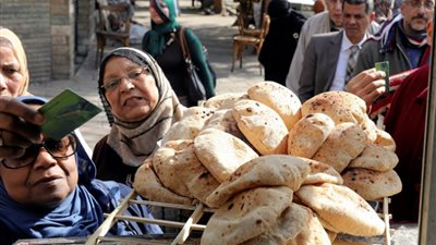 كيف ساهم دعم السلع الغذائية في خفض نسبة الفقر بمصر؟ 