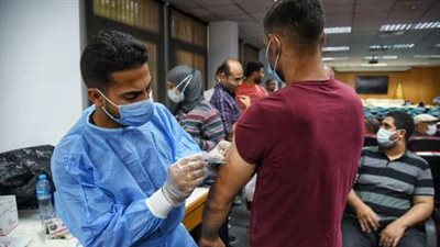 الساعات الأخيرة لعدم السماح بالدخول للجامعات والمقرات الحكومية لغير الحاصلين على لقاح كورونا