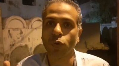 حارس مقابر بالبحيرة يفرض إتاوات على دفن الموتى.. وأحد المواطنين: بيأجر بلطجية والحالة بـ1000جنيه