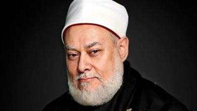 الذهب الأبيض حلال للرجال.. علي جمعة يثير الجدل بفتواه الأخيرة