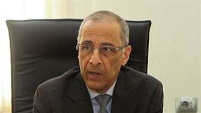 تفاصيل اختيار رئيس وكالة الفضاء المصرية للقيام بمهمة مجانية لمدة عام بـ محطة دولية | خاص
