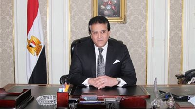 اليوم.. وزير التعليم العالي يكرم الجامعات الحكومية والخاصة والأهلية المتميزة في النشر الدولي
