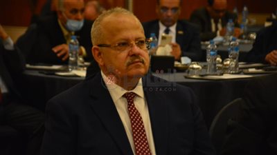 رئيس جامعة القاهرة ينعى مدير عام شؤون الطلاب 