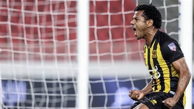 الاتحاد السعودي ينهي اتفاقه مع رومارينهو من أجل التجديد