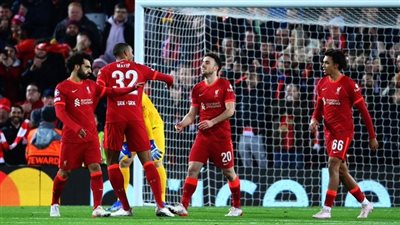 ليفربول يعلن رسميًا إصابة 3 من لاعبيه بـ كورونا