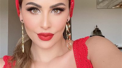 تزوجت مرتين ولديها طفلة واحدة.. سطور من حياة مي سليم في يوم ميلادها