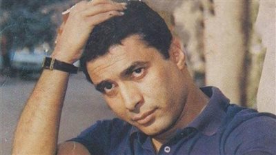 تفاصيل تسليم مقتنيات أحمد زكي لوزارة الثقافة | خاص