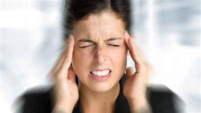 5 وسائل علاجية للتقليل من آلام الصداع النصفي المزمن
