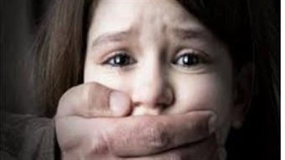 السجن 3 سنوات لمتهم باستدراج طفلة للتعدي عليها جنسيًا داخل عقار في عابدين
