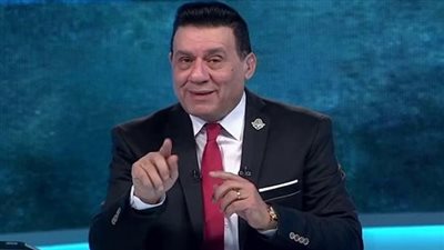 مدحت شلبي: الإفيهات بتاعتي في التعليق تلقائية وببقى وقتها هموت من الضحك