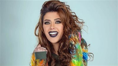 هبة عبد العزيز: أحب نشر صور أطفالي على السوشيال ميديا.. وزوجي يحذرني من الحسد