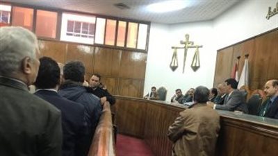 إلغاء مجازاة أستاذة جامعية عقب براءتها من إخفاء كراسة إجابة 