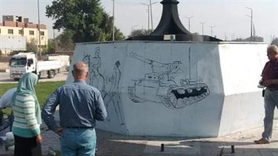 جنود ودبابة وعرابي.. جدارية تحكي بطولات مصر أسفل طائرة بالشرقية | صور