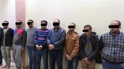 ضبط تشكيل عصابي انتحل صفة رجال شرطة وسرق 1.7 مليون جنيه من سوداني بكرداسة