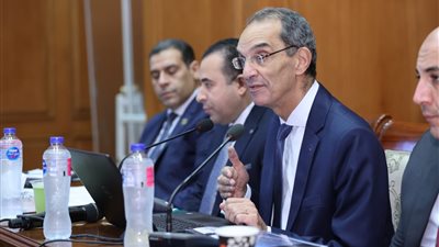 وزير الاتصالات: 100 خدمة على منصة مصر الرقمية نهاية العام الجاري