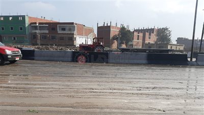سقوط أمطار على الطريق الصحراوي بالشرقية | صور وفيديو