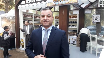 رئيس اتحاد النحالين العرب: قطاع العسل في مصر يحتاج لمبادرة رئاسية للنهوض به
