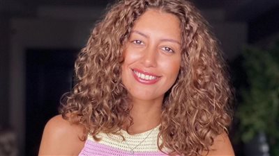 عن طريق خدمة E-SIM.. ميرنا الهلباوي تحاول تفعيل الخطوط الإلكترونية لأهل غزة لمساعدتهم على الاتصال 