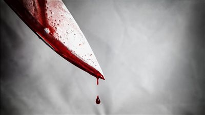 حاول إنقاذ ابنه من جاره فأصيب بـ7 طعنات في الإسكندرية.. والنيابة تباشر التحقيقات
