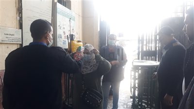 مدير حديقة الحيوان بالجيزة: جميع الموظفين والأطباء البيطريين ملقحين ضد كورونا 