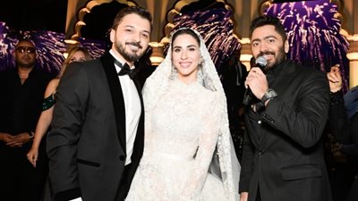 عمرو دياب ونيكول سابا وإيهاب توفيق وبوسي يشعلون حفل زفاف ابن شقيق حميد الشاعري | صور