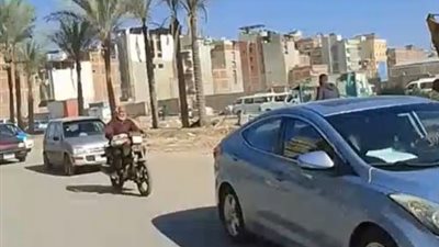 بث مباشر| رغم سطوع الشمس.. انخفاض درجات الحرارة ورياح باردة تضرب دمياط