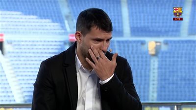 وفاء لـ برشلونة.. أجويرو يتخذ قرارا مهما بشأن مستحقاته المالية لدى البارسا