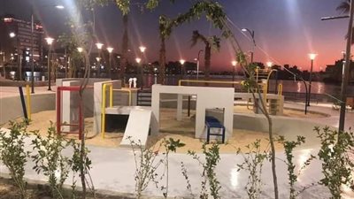 لأول مرة.. تركيب ماكينات البيع العكسي لإعادة تدوير مخلفات البلاستيك بحديقة بنت الشاطئ بدمياط | صور