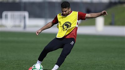 هل أنهى محمد محمود برنامجه البدني ؟.. مصدر بالأهلي يجيب